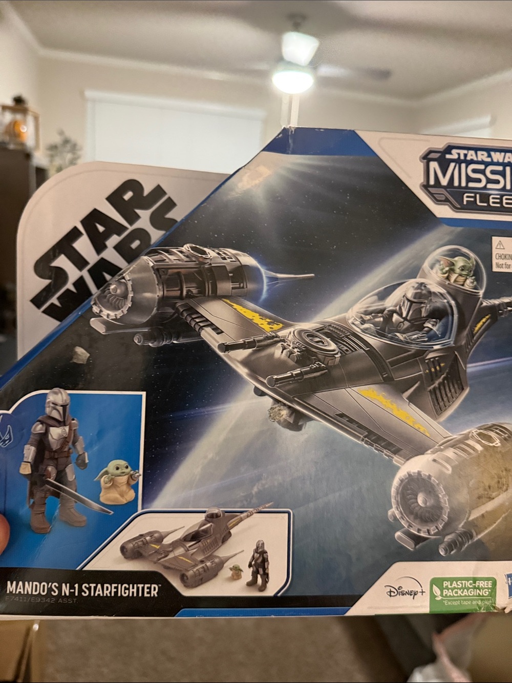 Star Wars N-1 Starfighter Toy in Black and Yellow